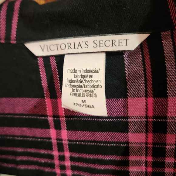 Victoria's Secret Medium Plaid Pajama Top - Picture 7 of 9
